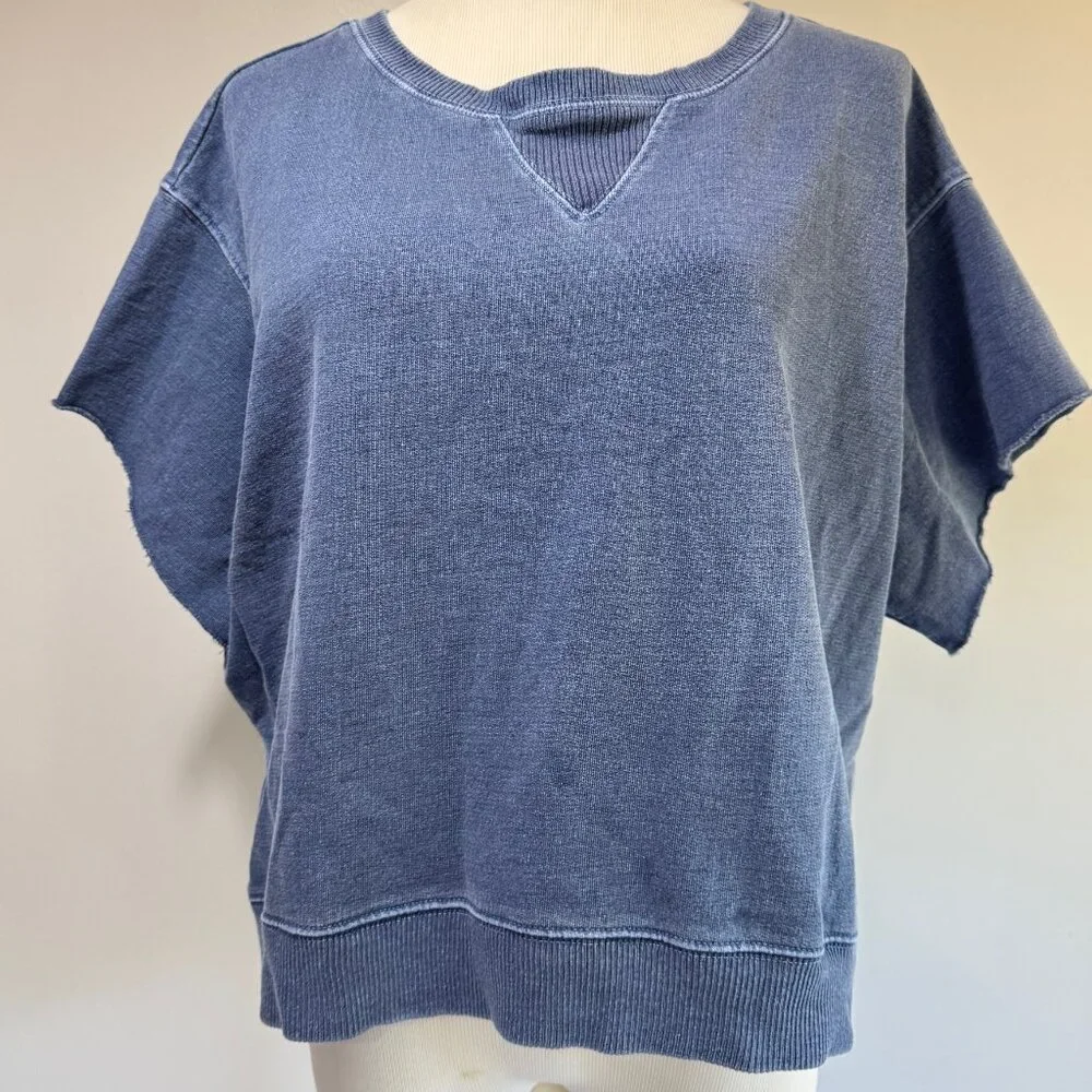 🎉😀CLEARANCE SALE!!😀🎉FREE PEOPLE MOVEMENT Cropped Short Sleeve Sweatshirt - Picture 1 of 11